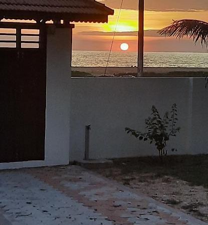 Poovar Sea View Rooms And Boating Family & Couple Only Exteriér fotografie