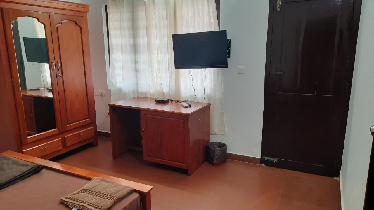 Poovar Sea View Rooms And Boating Family & Couple Only Exteriér fotografie