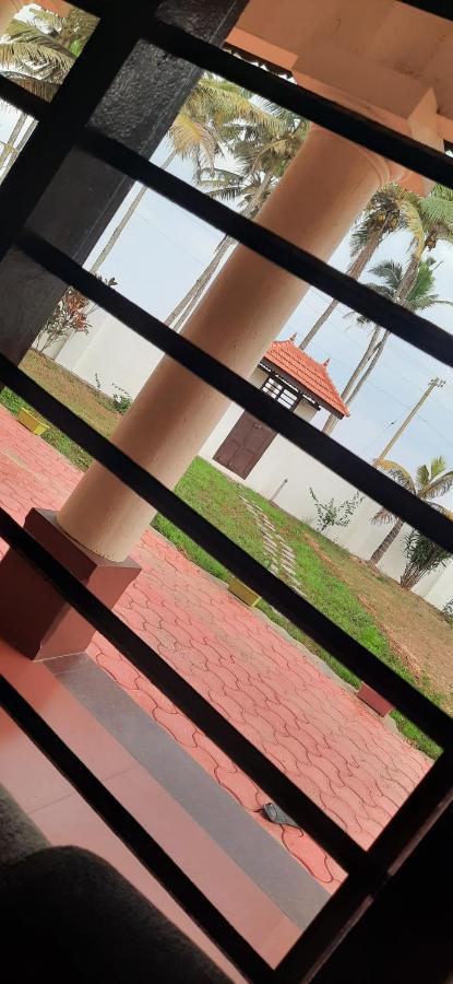 Poovar Sea View Rooms And Boating Family & Couple Only Exteriér fotografie